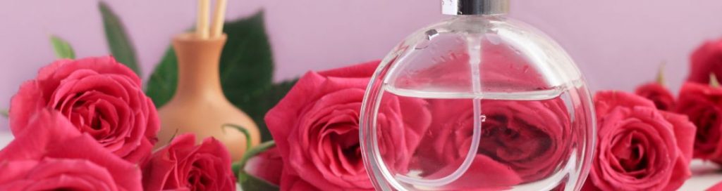BENEFITS OF ROSE WATER