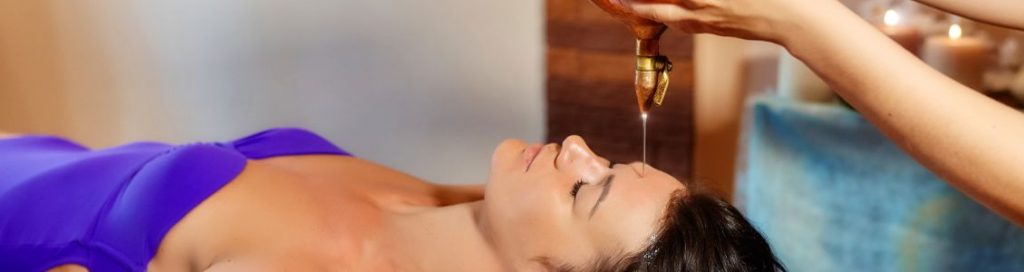 Ayurvedic Singapore Explains Health Benefits of Shirodhara